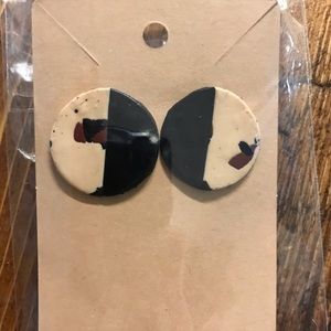 Duo cheetah print studs